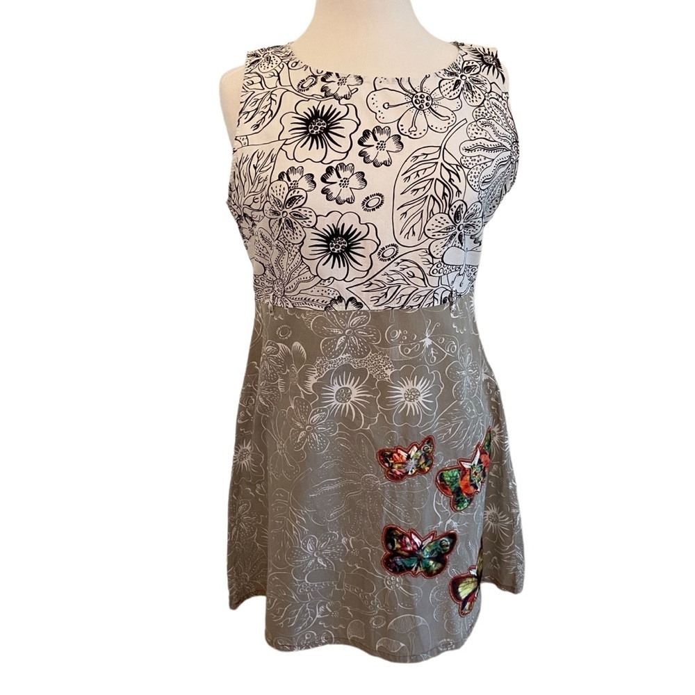 Smash sheath dress white tan beige butterflies color block sleeveless size XL